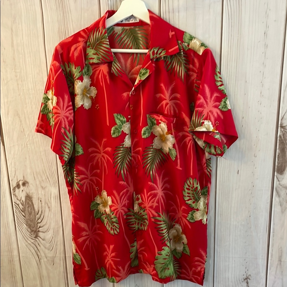 Womens Short Sleeve Button Front  Hawaiian Shirt Red & Green Floral M / L EUC